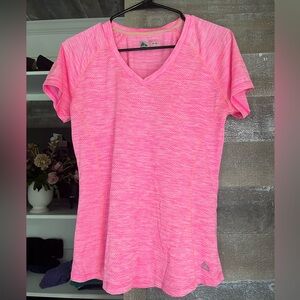 Women’s athletic tee